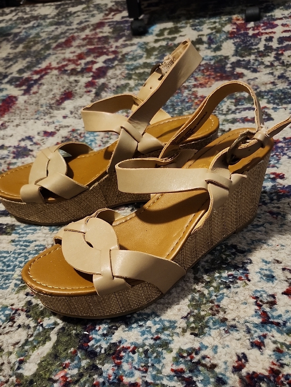 Cielo Tan Woven Platform Wedge Sandals - Sz9 - All day wear
